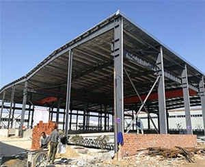 安徽鋼結構施工現(xiàn)場